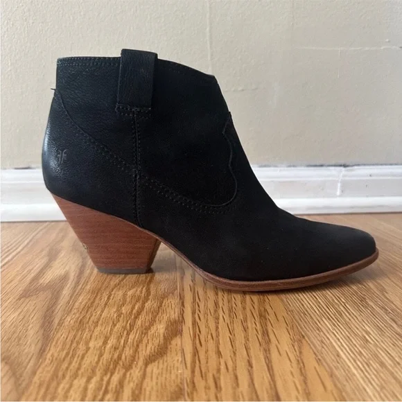 Like New! Frye Reina Ankle Boots - Picture 4 of 7